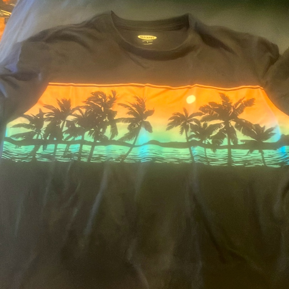 Old Navy T-shirt